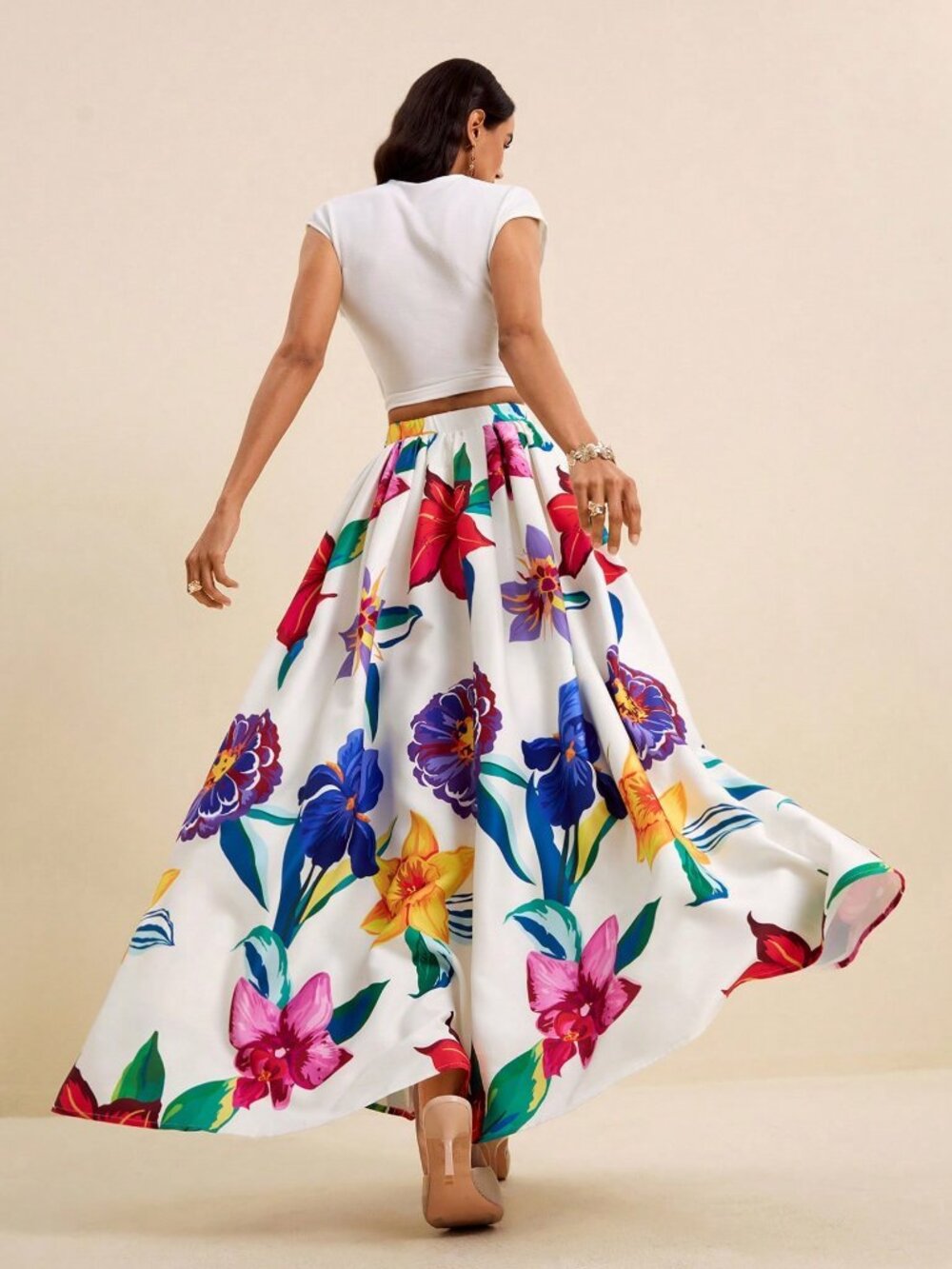 White Boho Women's Large Floral Print Flared Skirt - Picture 3 of 8